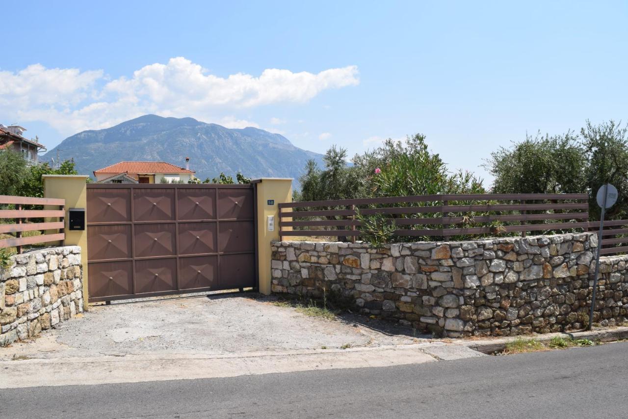 Venetsanou Ketsea 77 Apartment Kalamata Bagian luar foto