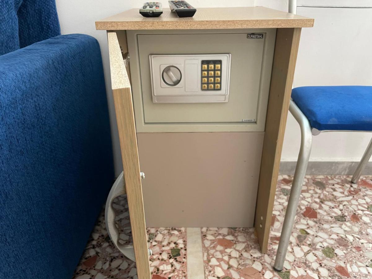 Venetsanou Ketsea 77 Apartment Kalamata Bagian luar foto