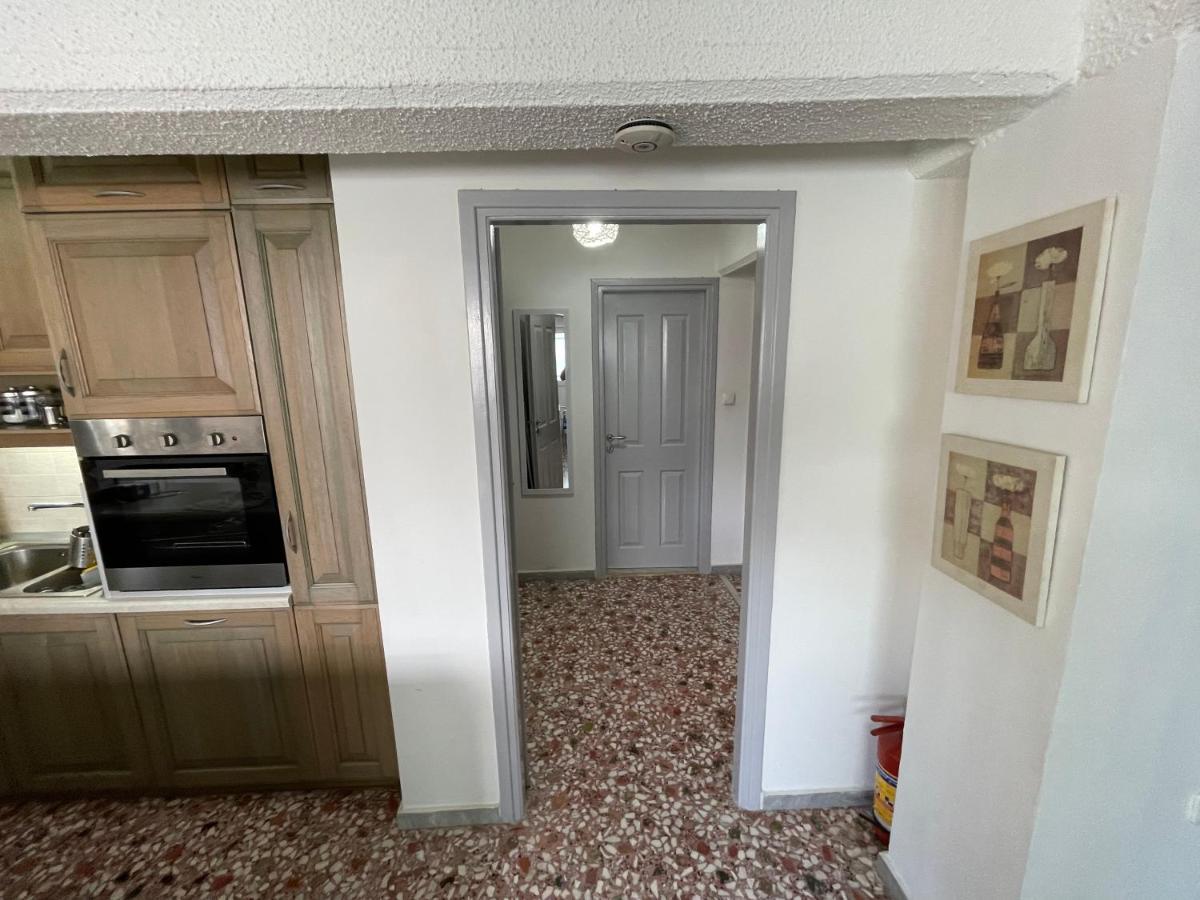 Venetsanou Ketsea 77 Apartment Kalamata Bagian luar foto
